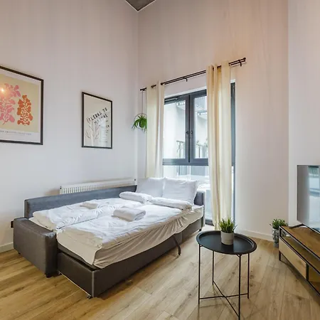 Osiedle Piastowskie Mezzanine By Bookinghost Poznan