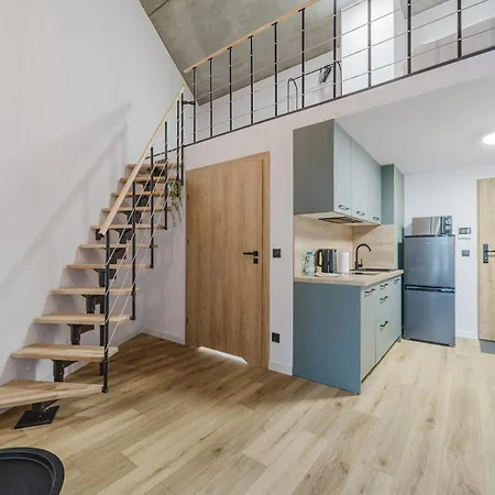 Osiedle Piastowskie Mezzanine Apartment Poznan