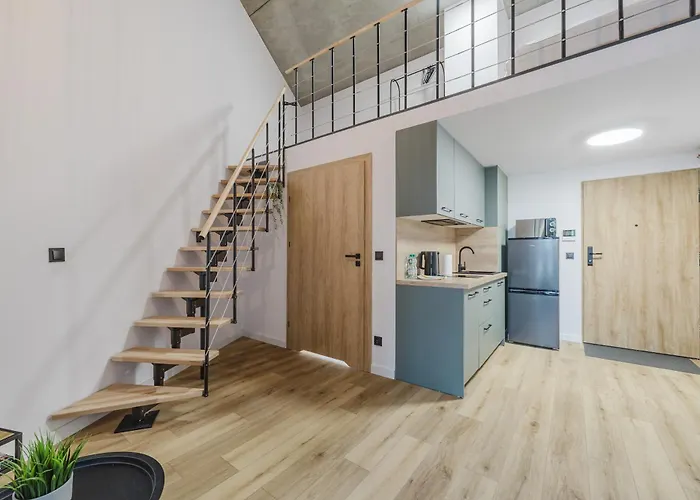 Osiedle Piastowskie Mezzanine By Bookinghost شقة بوزنان